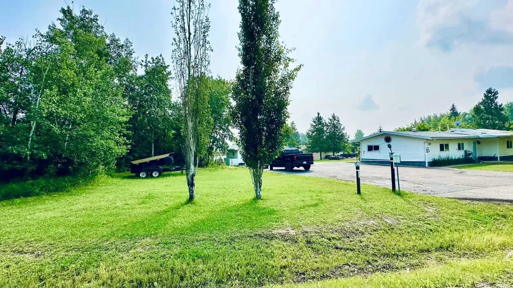 506, 13441 665a Township Beaver Lake AB T0A2C1