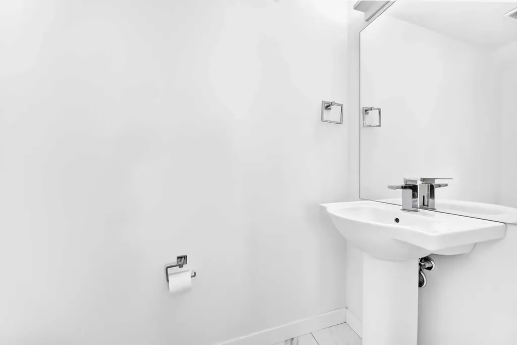 3125 39 Street NW Calgary AB T3B 6H5