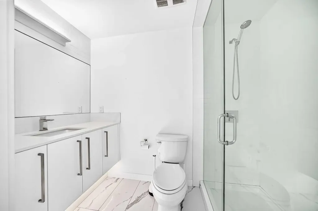 3125 39 Street NW Calgary AB T3B 6H5