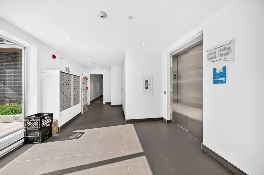 3125 39 Street NW Calgary AB T3B 6H5