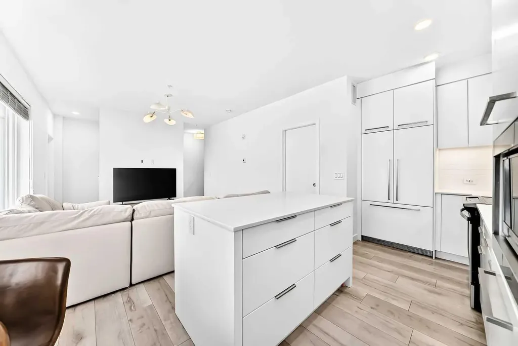 3125 39 Street NW Calgary AB T3B 6H5