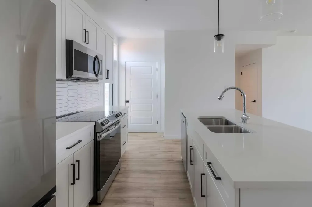 633 Blackwolf Boulevard N Lethbridge AB T1H7H7
