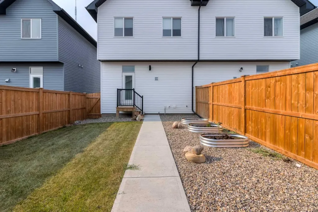 633 Blackwolf Boulevard N Lethbridge AB T1H7H7