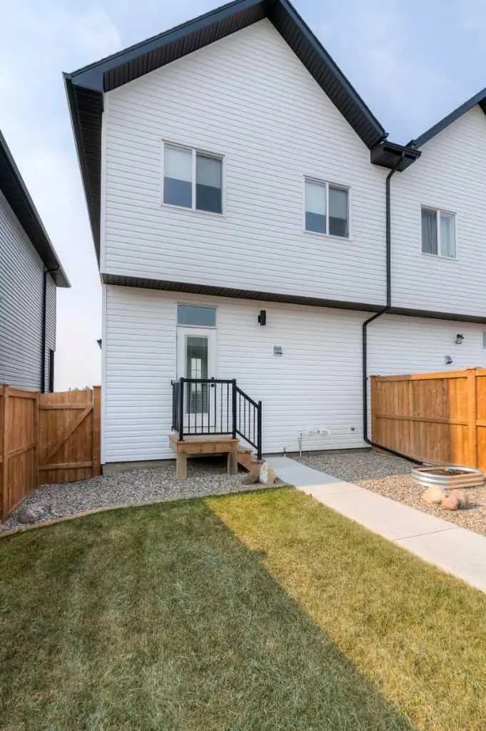 633 Blackwolf Boulevard N Lethbridge AB T1H7H7