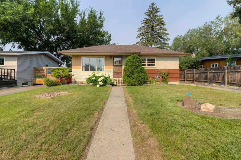 1218 18 Street N Lethbridge AB T1H 3H6