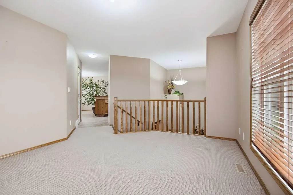 15 Reynolds Road Sylvan Lake AB T4S 0C2