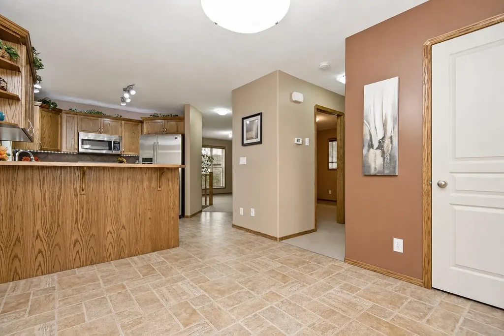 15 Reynolds Road Sylvan Lake AB T4S 0C2