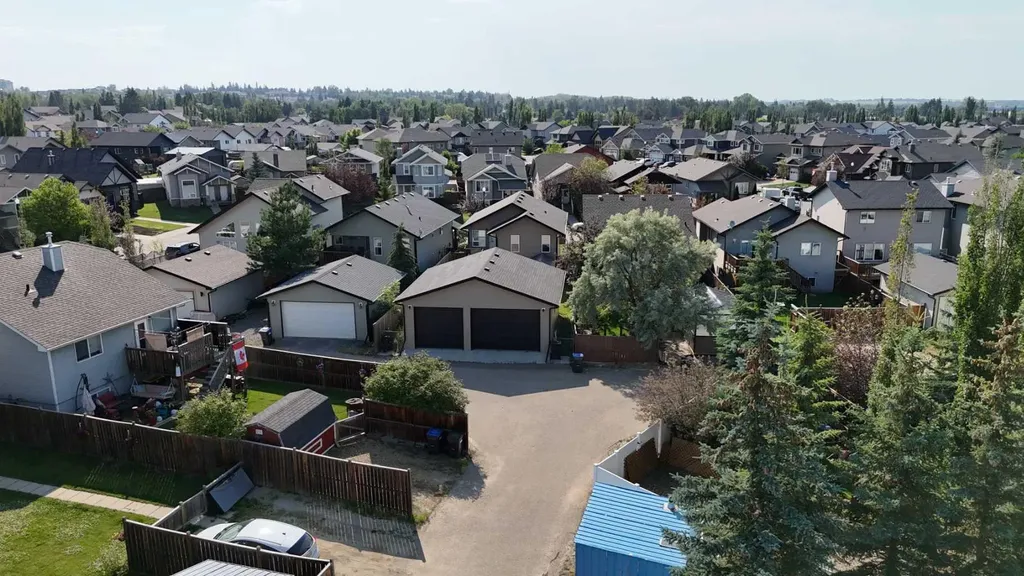 15 Reynolds Road Sylvan Lake AB T4S 0C2