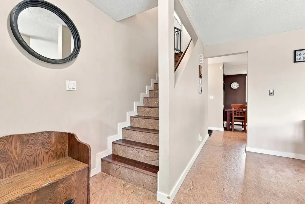 5753 53 Street Close Rocky Mountain House AB T4T 1M6
