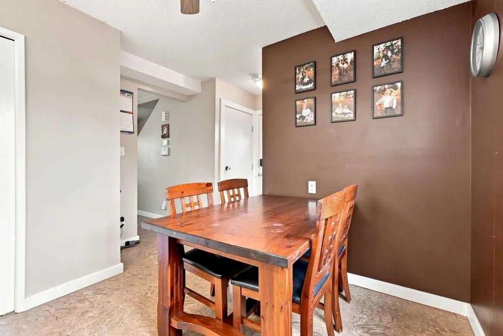 5753 53 Street Close Rocky Mountain House AB T4T 1M6