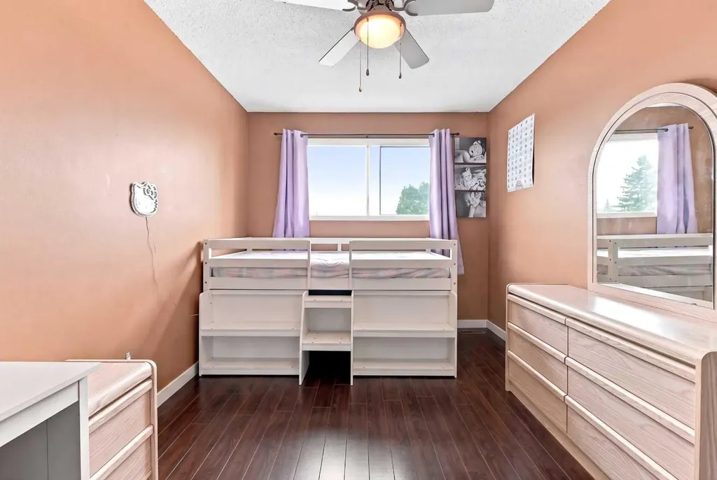 5753 53 Street Close Rocky Mountain House AB T4T 1M6