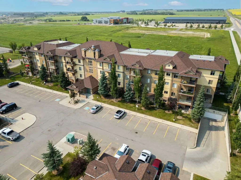 92 Crystal Shores Road Okotoks AB T1S 2N2