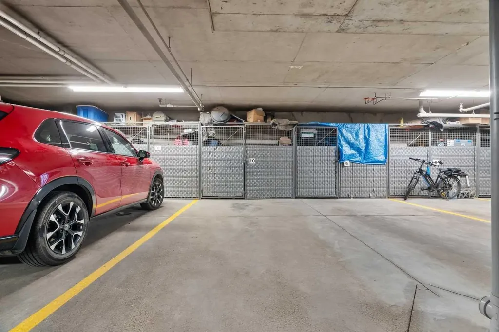 92 Crystal Shores Road Okotoks AB T1S 2N2