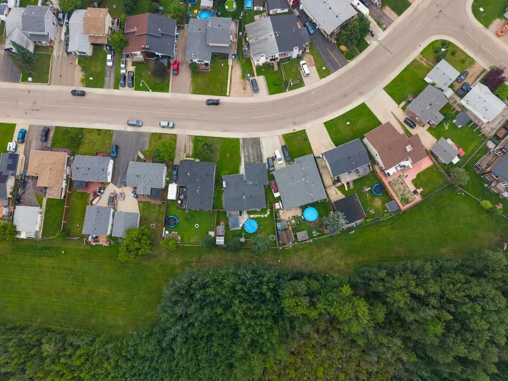 259 Wolverine Drive Fort Mcmurray AB T9H 4M3