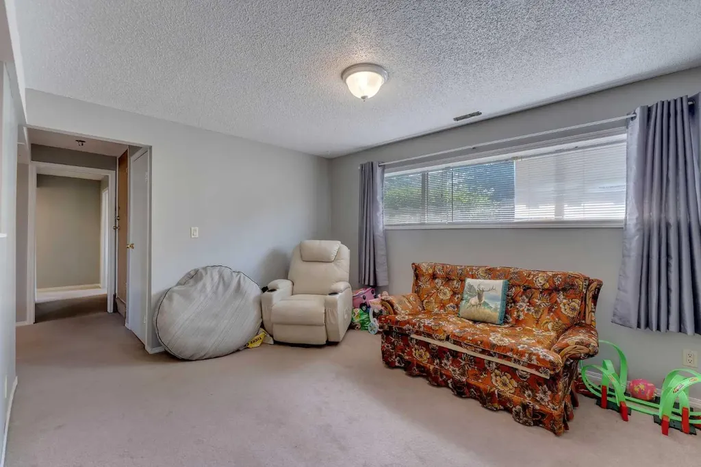 283055 Township Road 250 Rural Rocky View County AB T1Z0P6