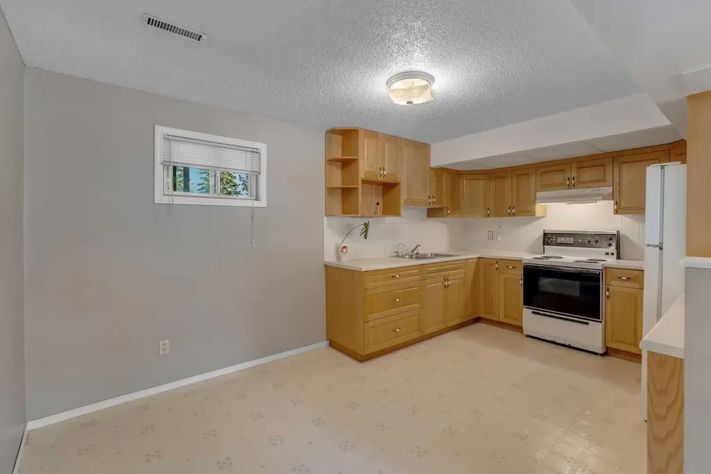 283055 Township Road 250 Rural Rocky View County AB T1Z0P6