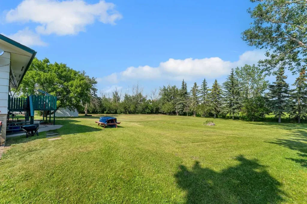 283055 Township Road 250 Rural Rocky View County AB T1Z0P6
