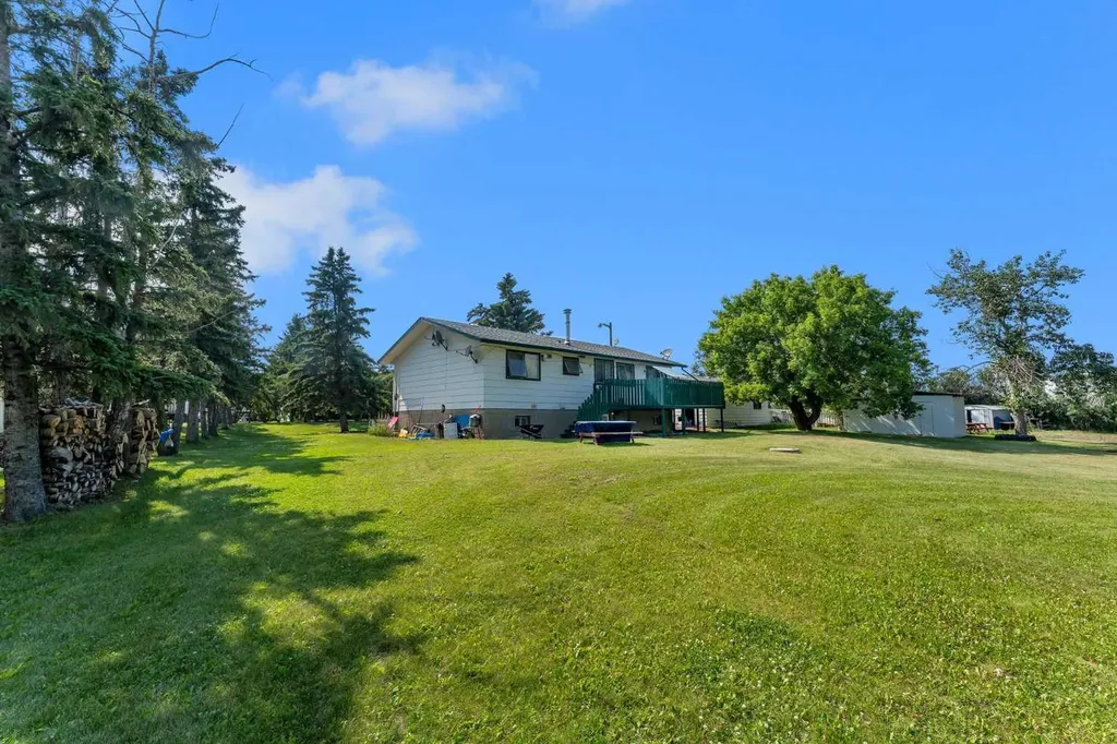 283055 Township Road 250 Rural Rocky View County AB T1Z0P6