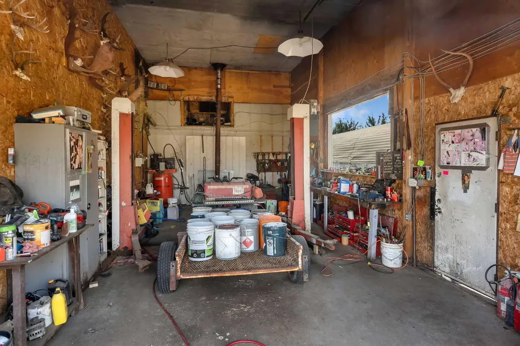 283055 Township Road 250 Rural Rocky View County AB T1Z0P6