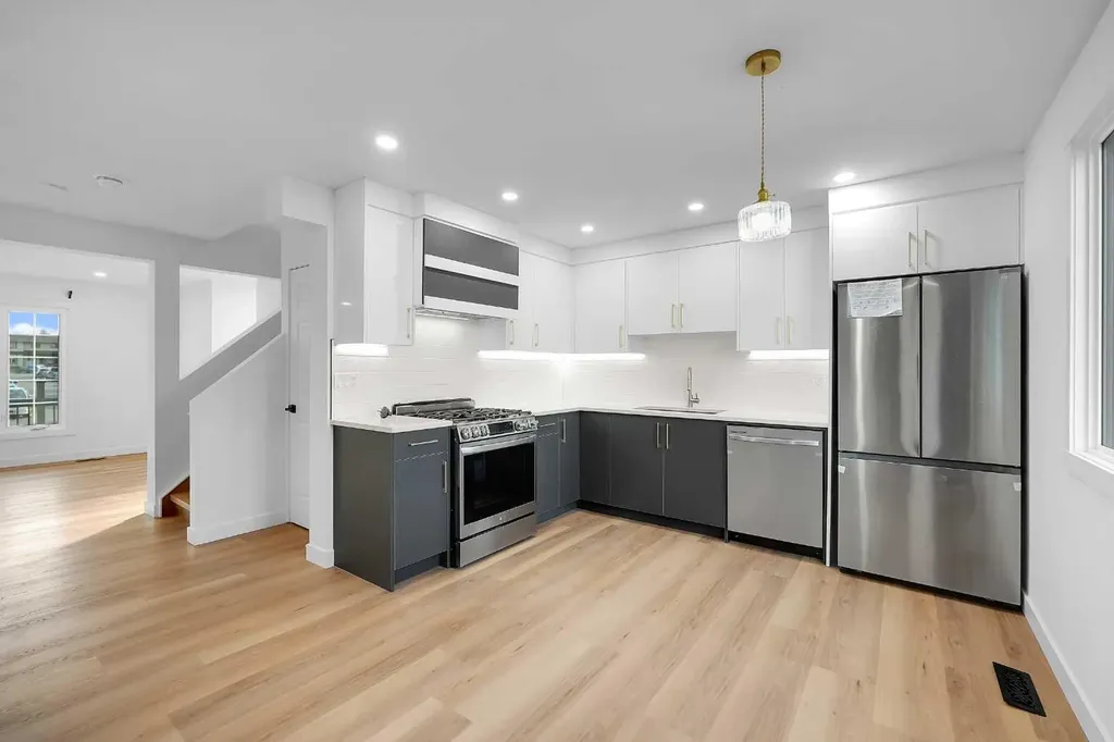 16 Abalone Crescent NE Calgary AB T2A 6Y7