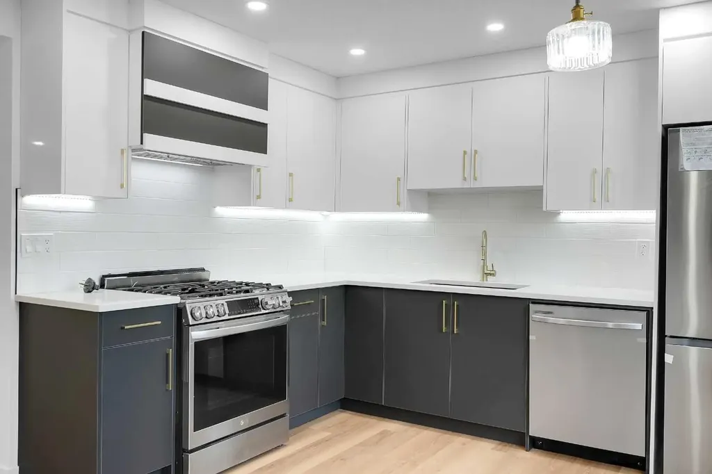 16 Abalone Crescent NE Calgary AB T2A 6Y7
