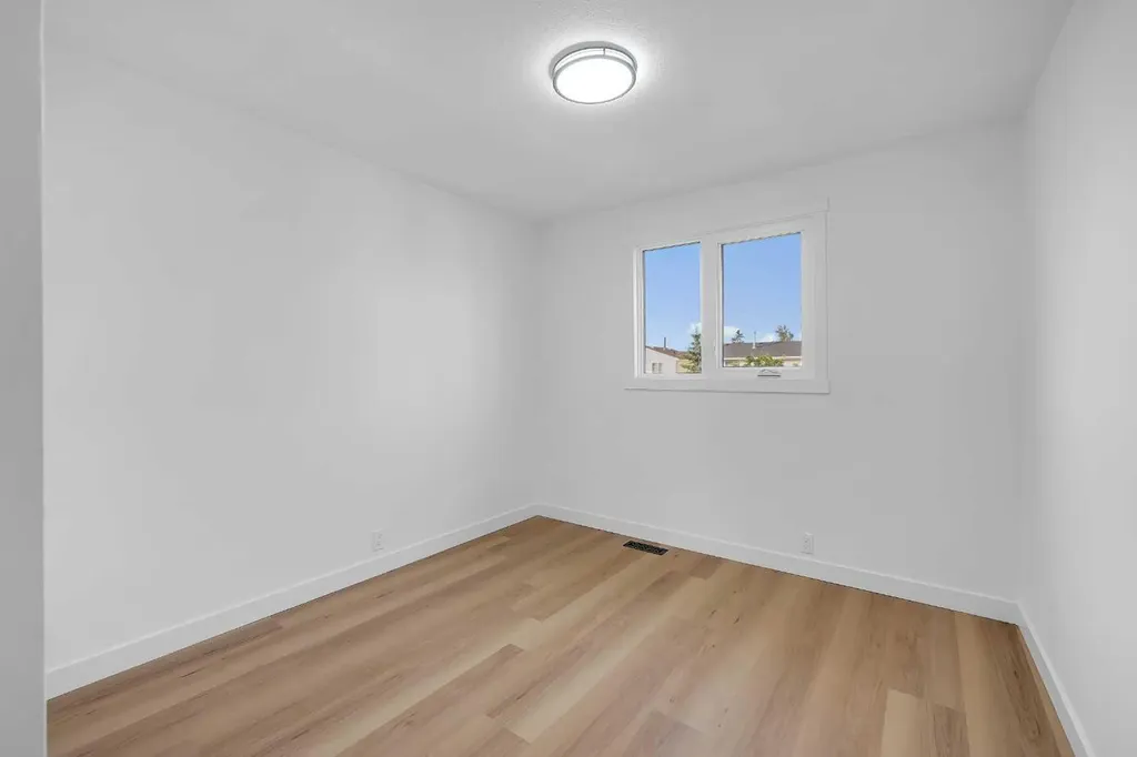 16 Abalone Crescent NE Calgary AB T2A 6Y7
