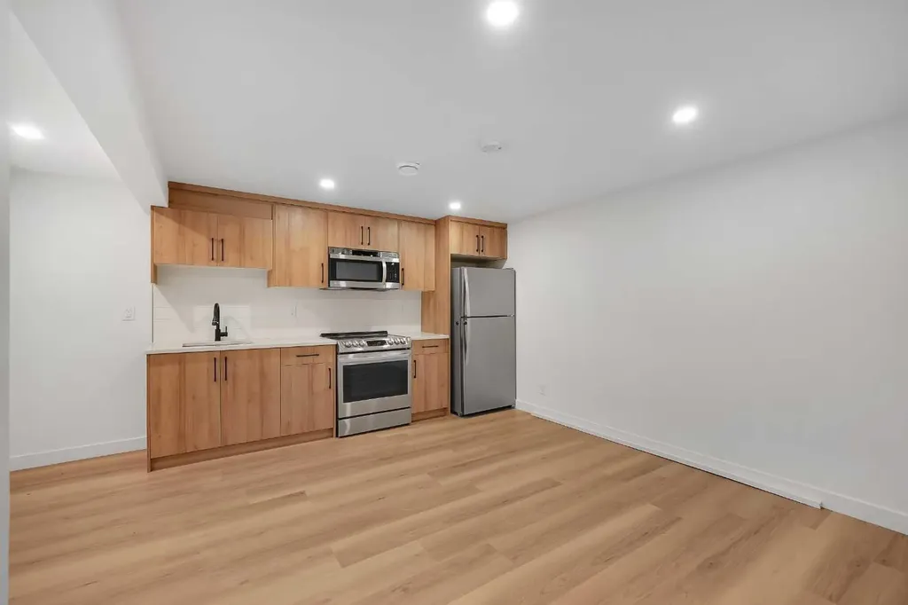 16 Abalone Crescent NE Calgary AB T2A 6Y7