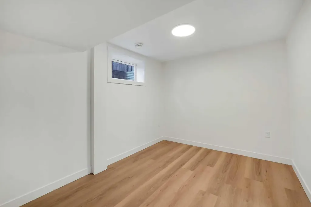 16 Abalone Crescent NE Calgary AB T2A 6Y7