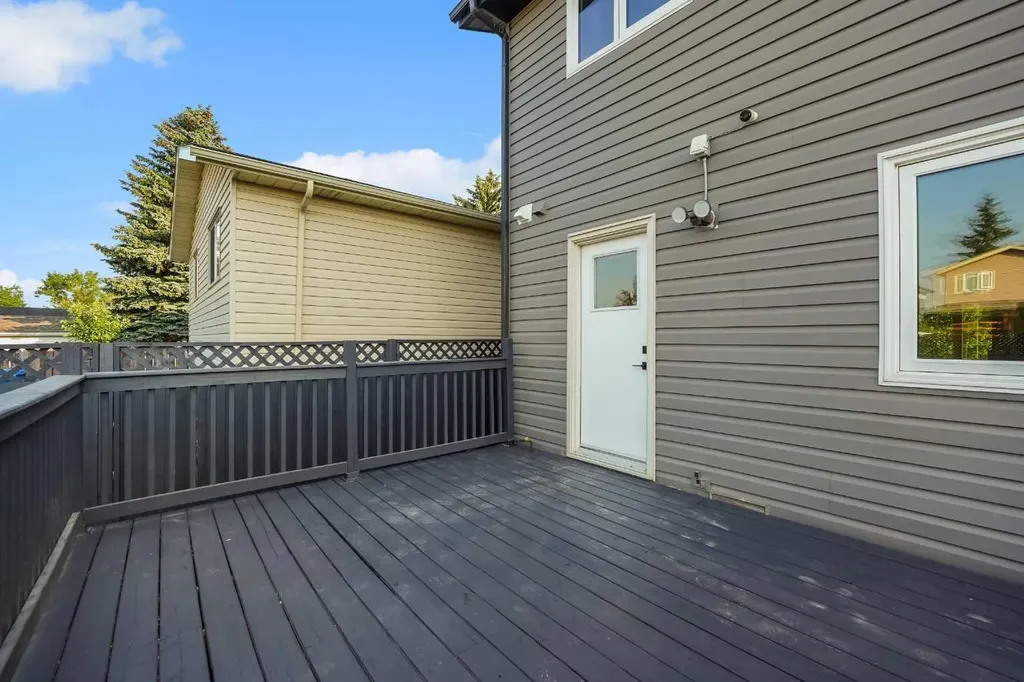 16 Abalone Crescent NE Calgary AB T2A 6Y7