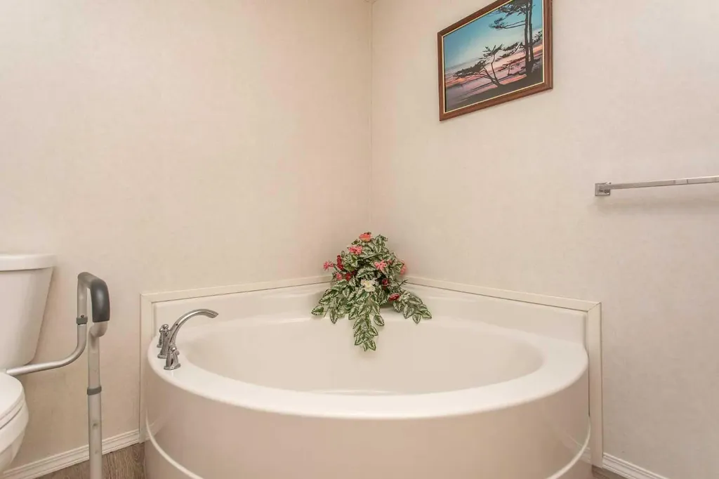 15 Mackenzie Ranch Way Lacombe AB T4L 0B4