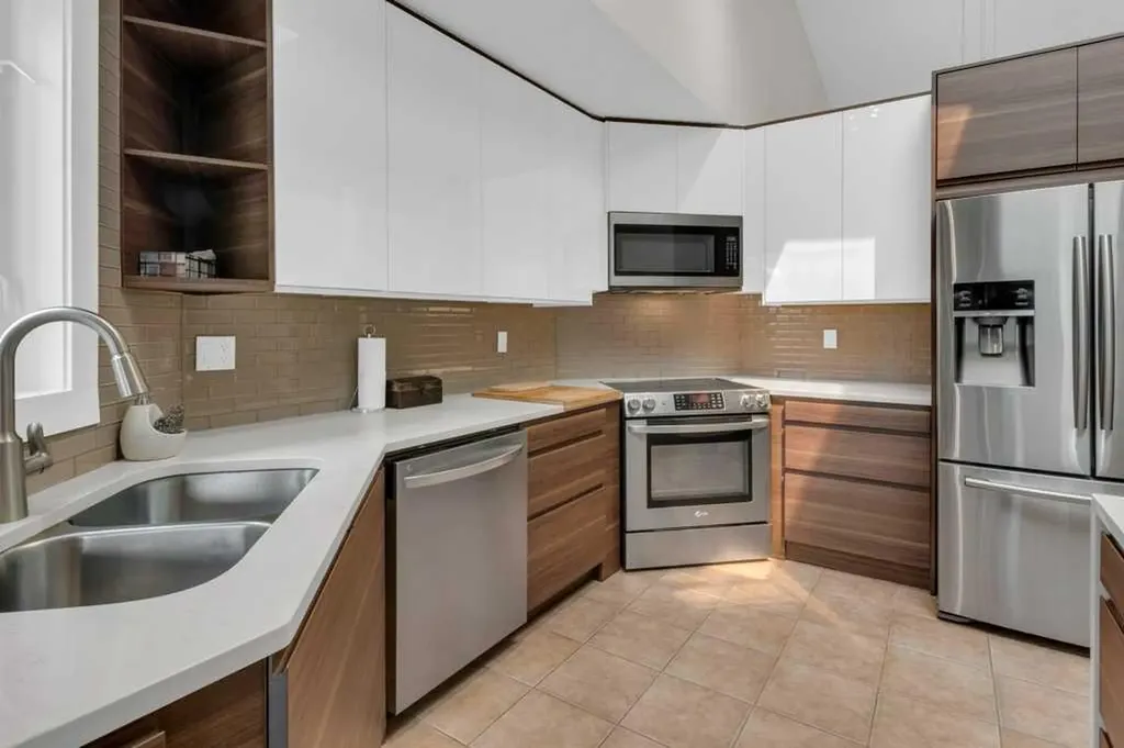 270 Arbour Ridge Park NW Calgary AB T3G 4C4