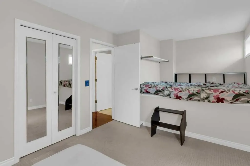 270 Arbour Ridge Park NW Calgary AB T3G 4C4