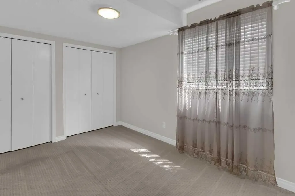 270 Arbour Ridge Park NW Calgary AB T3G 4C4
