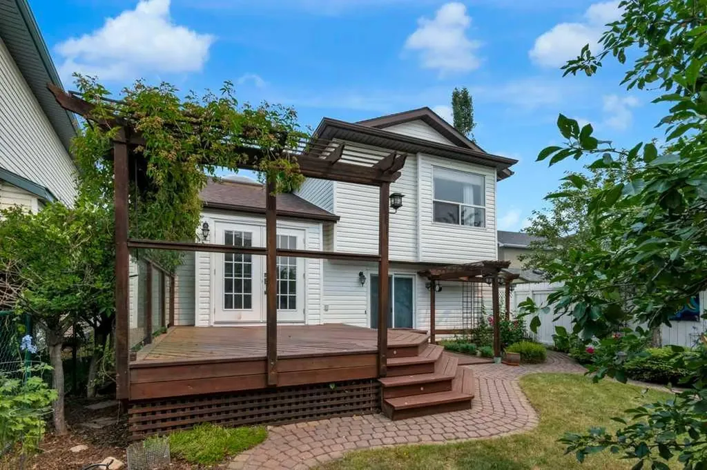270 Arbour Ridge Park NW Calgary AB T3G 4C4