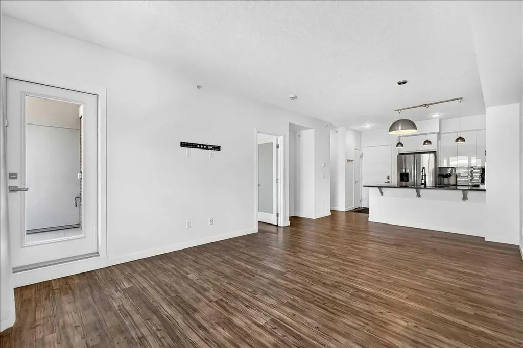 120 18 Avenue SW Calgary AB T2S 3H5