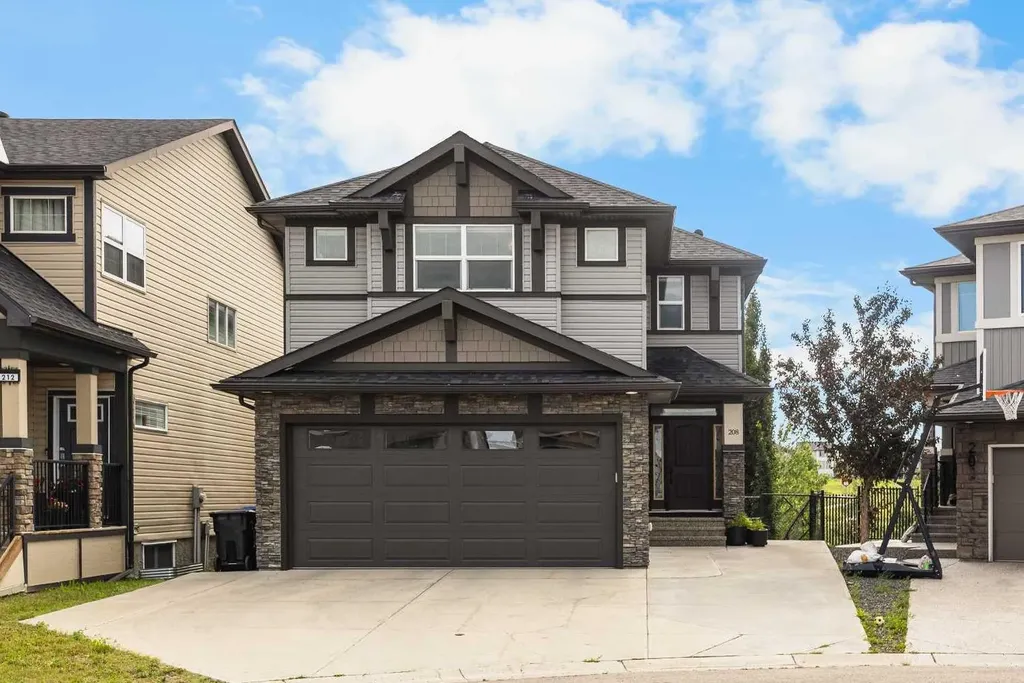 208 Panton Road NW Calgary AB T3K 0X7