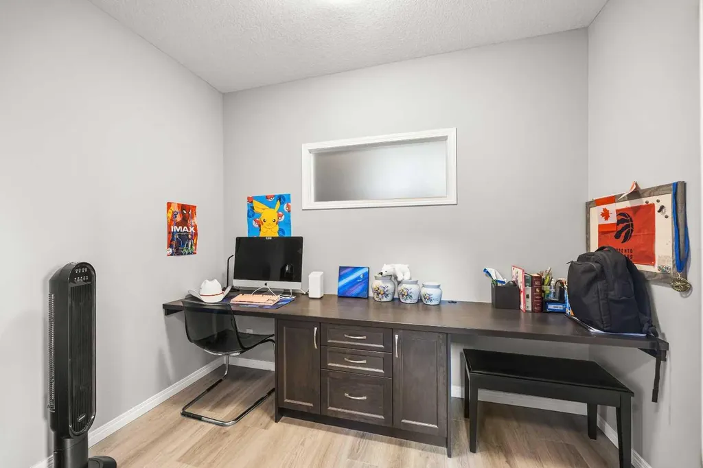 208 Panton Road NW Calgary AB T3K 0X7