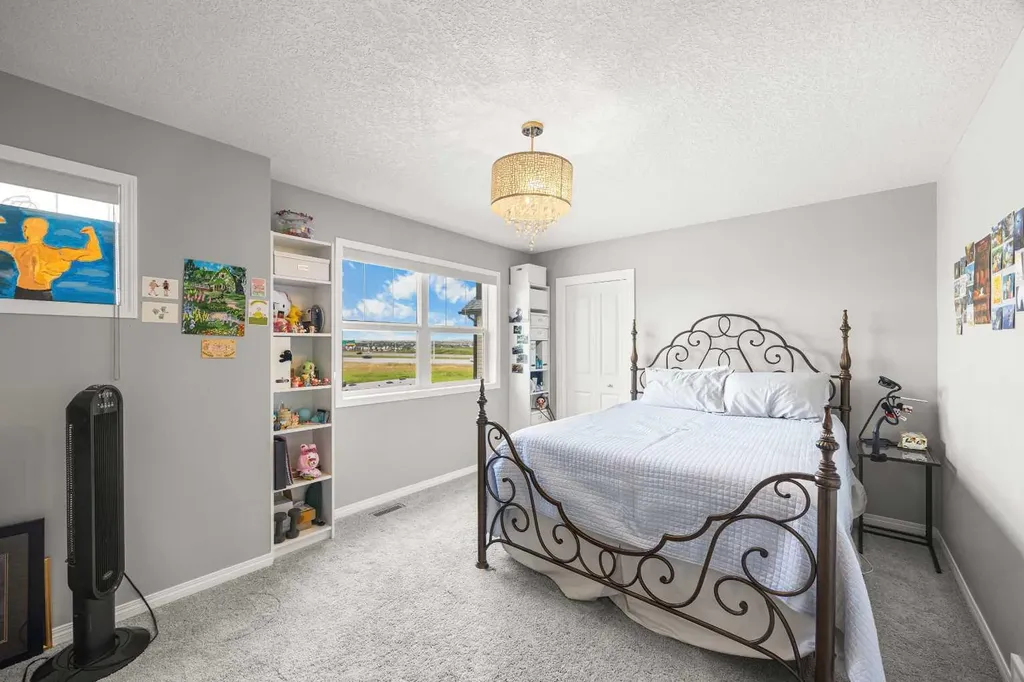 208 Panton Road NW Calgary AB T3K 0X7
