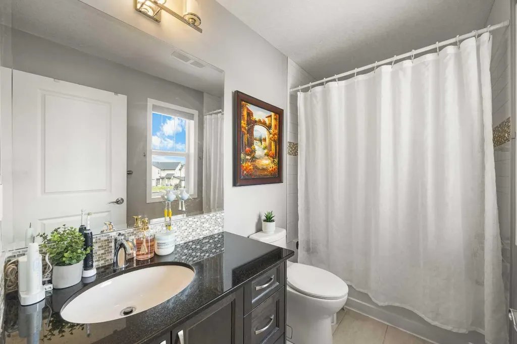 208 Panton Road NW Calgary AB T3K 0X7