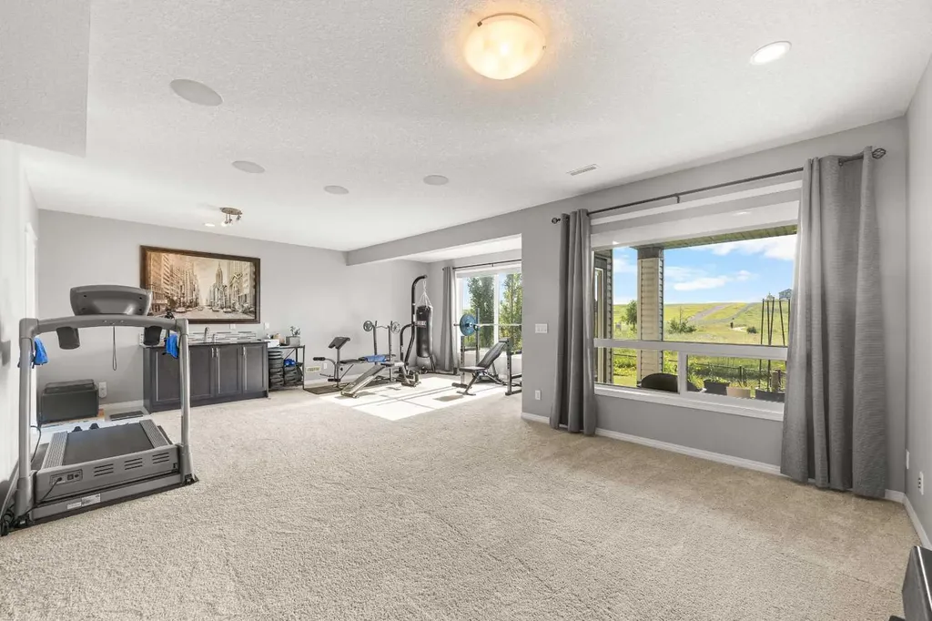 208 Panton Road NW Calgary AB T3K 0X7