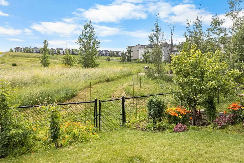 208 Panton Road NW Calgary AB T3K 0X7