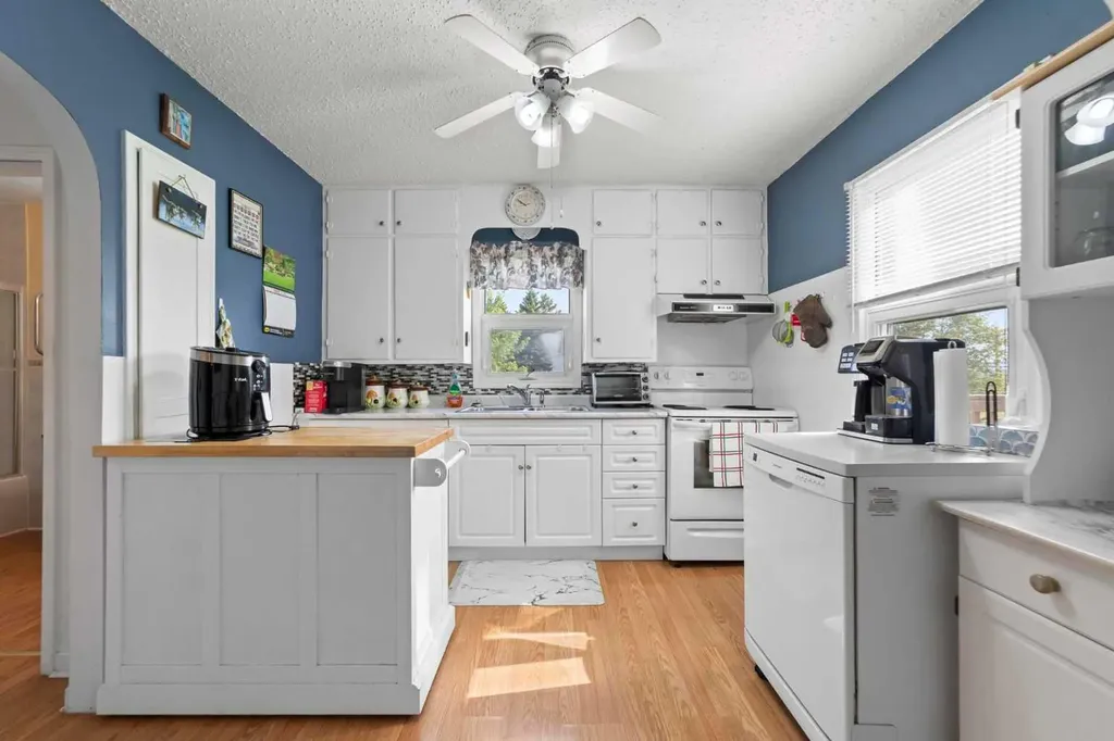 1019 Main Street Ohaton AB T0B 3P0