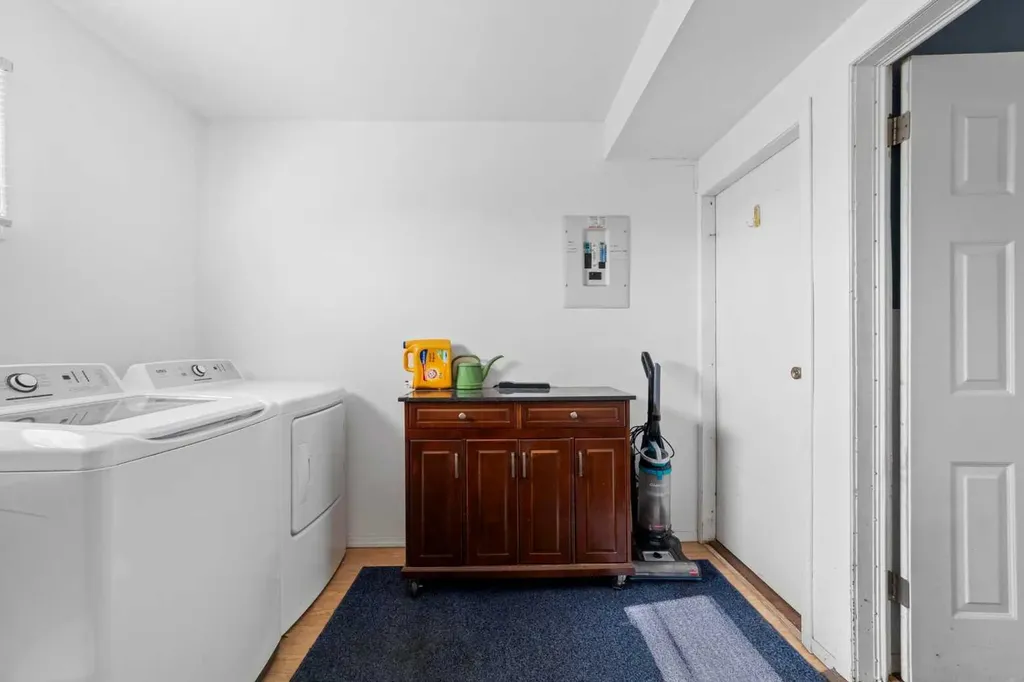 1019 Main Street Ohaton AB T0B 3P0