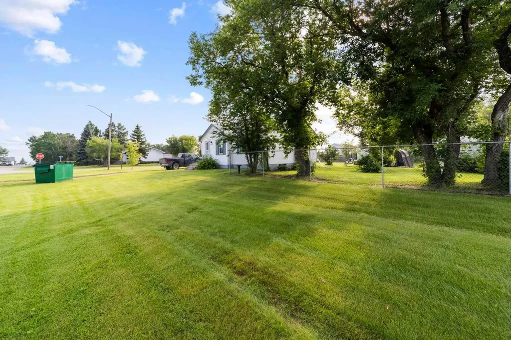 1019 Main Street Ohaton AB T0B 3P0
