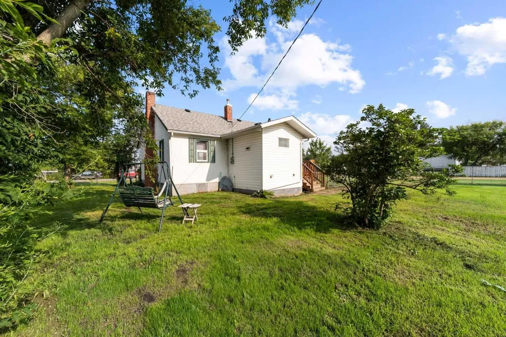 1019 Main Street Ohaton AB T0B 3P0