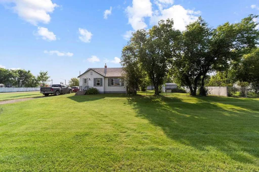 1019 Main Street Ohaton AB T0B 3P0