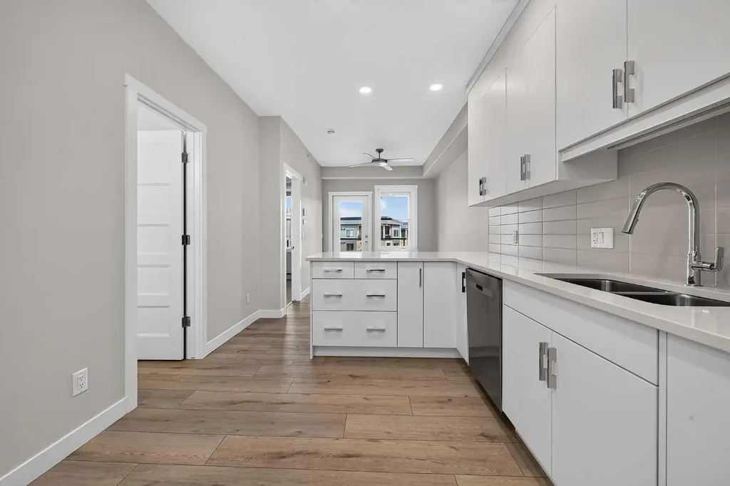 55 Wolf Hollow Crescent SE Calgary AB T2X 5K9