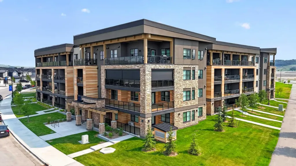 55 Wolf Hollow Crescent SE Calgary AB T2X 5K9