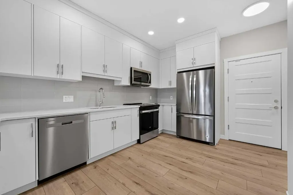 55 Wolf Hollow Crescent SE Calgary AB T2X 5K9
