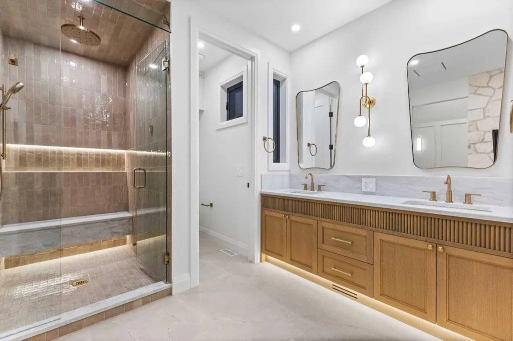 730 25 Avenue NW Calgary AB T2M 2B2